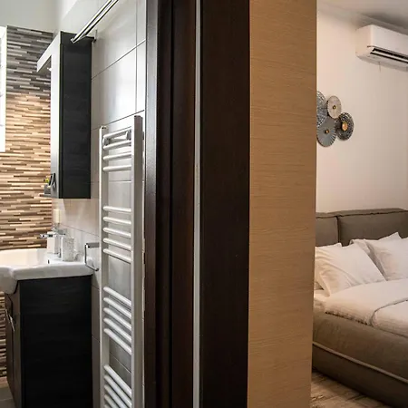 Nireas Blue Balcony By Raise Holiday home