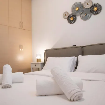 Nireas Blue Balcony By Raise Holiday home