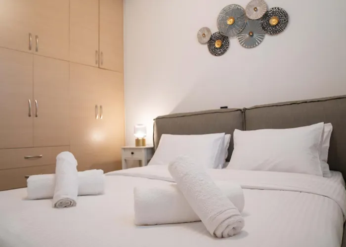 Nireas Blue Balcony By Raise بيت للعطل